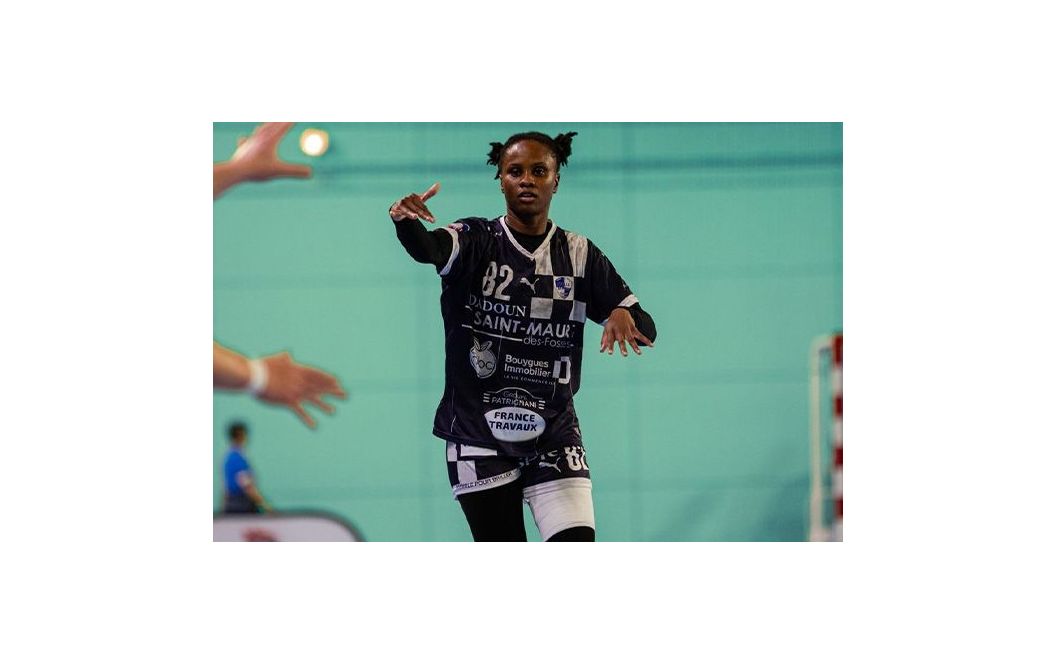 Joueuse de l'équipe de Saint-Maur handball