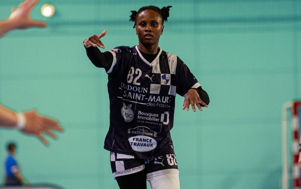 Joueuse de l'équipe de Saint-Maur handball