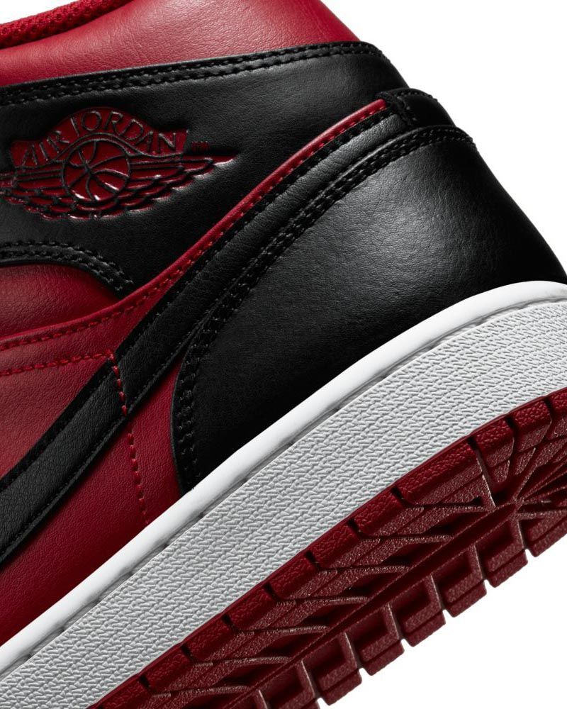 Jordan noir hotsell rouge homme