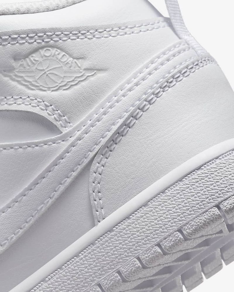 Nike jordan shop 34 mid