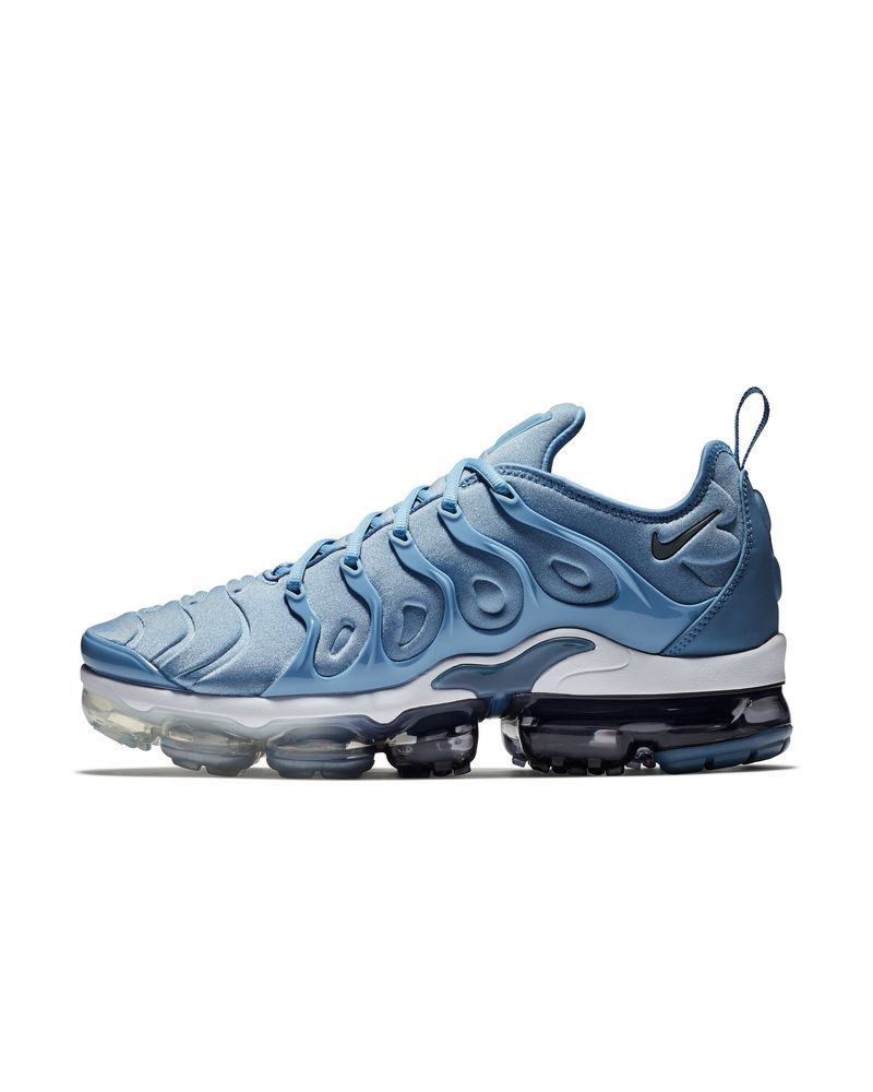 Vapormax plus hotsell bleu et noir