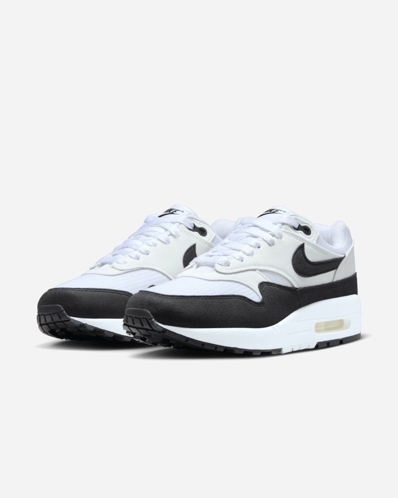 Air max noire et blanche femme deals