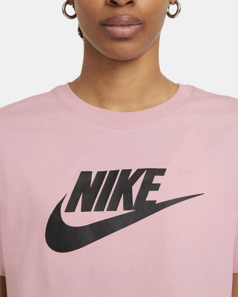 Nike t shirt outfit outlet