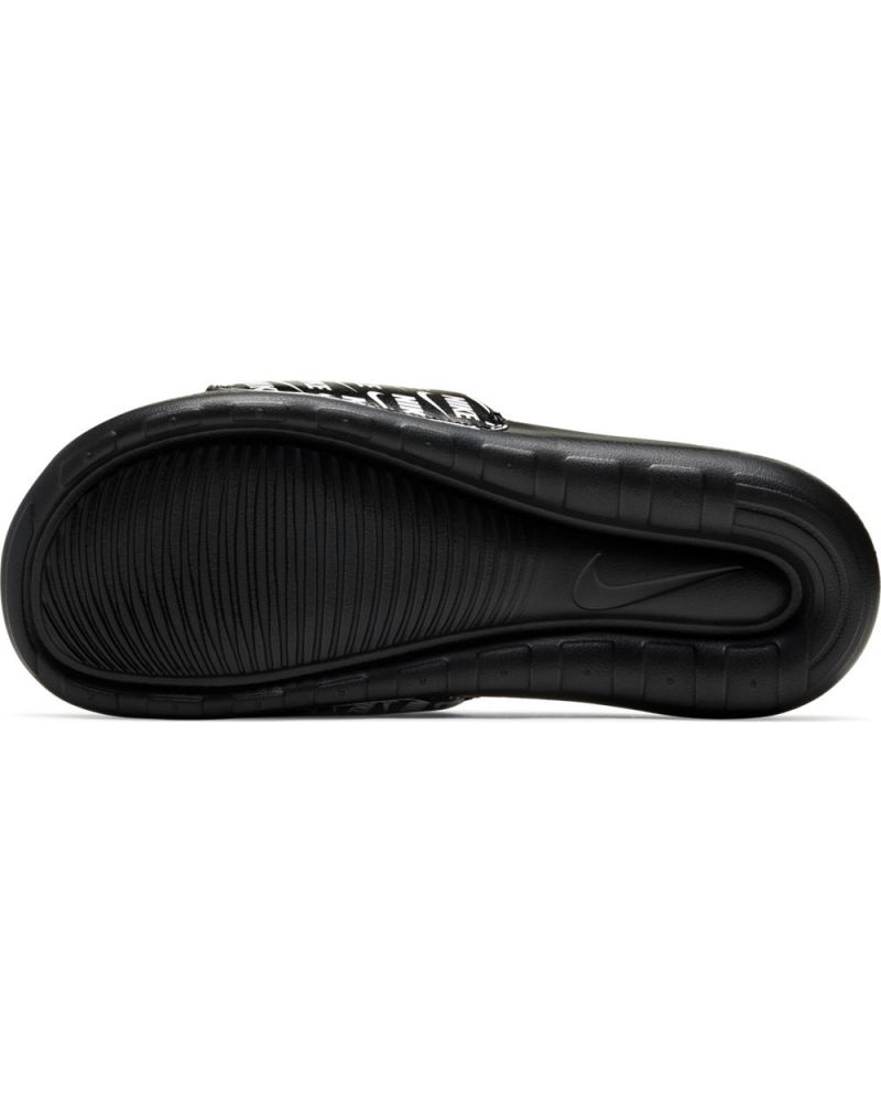Claquettes nike online blanches