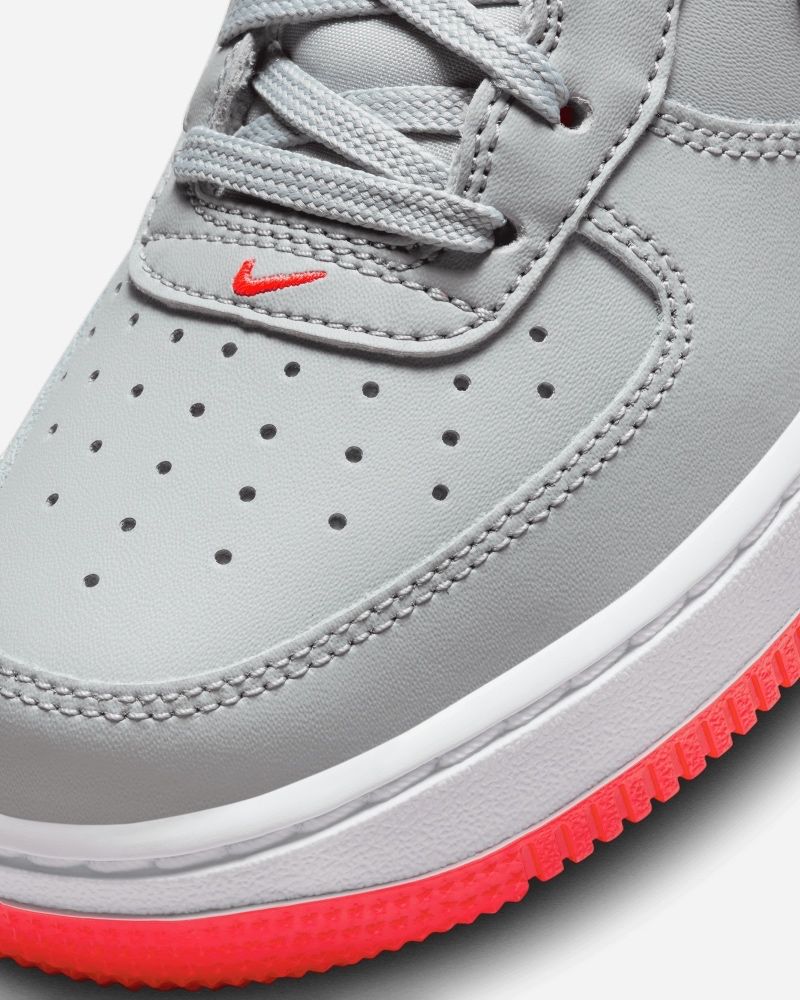 chaussures-nike-air-force-1-pour-enfant-ct3839-005