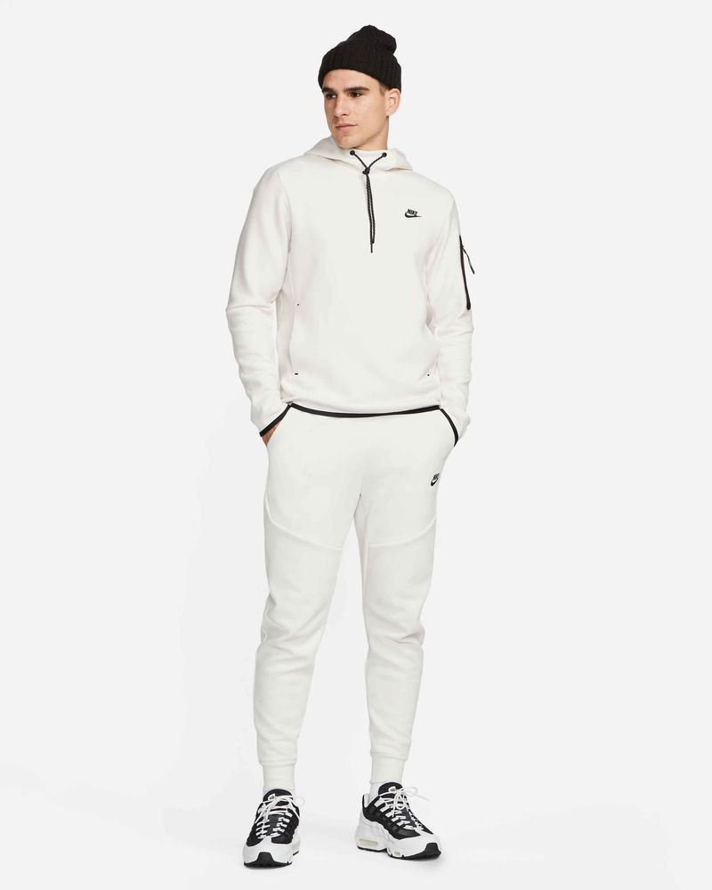 Survetement nike swoosh gris sales