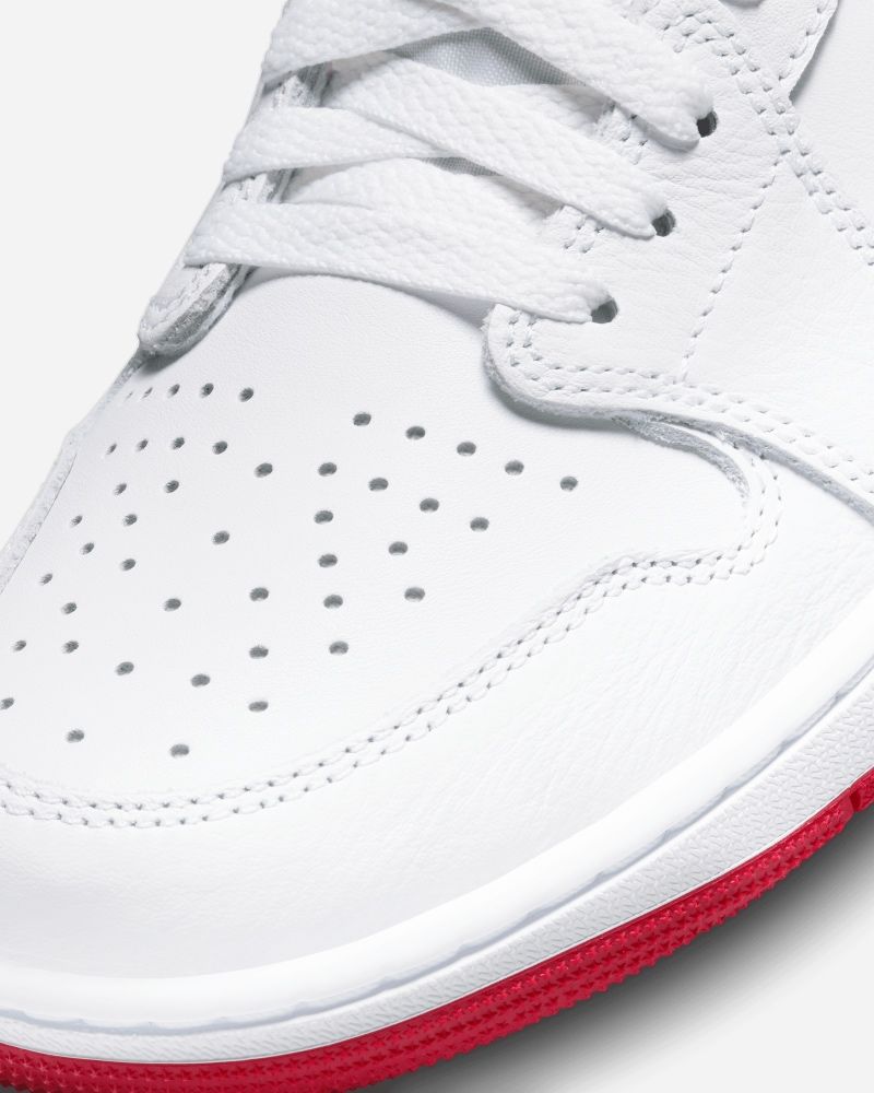 Air jordan deals 1 blanc