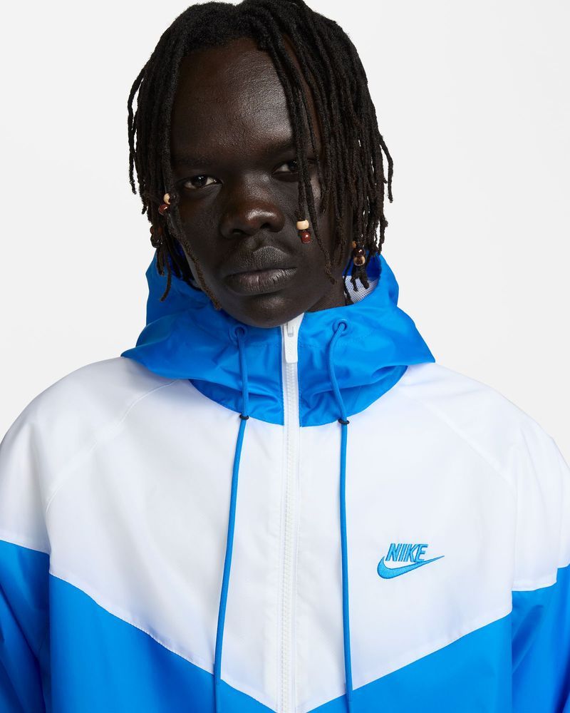 Giubbino nike windrunner online