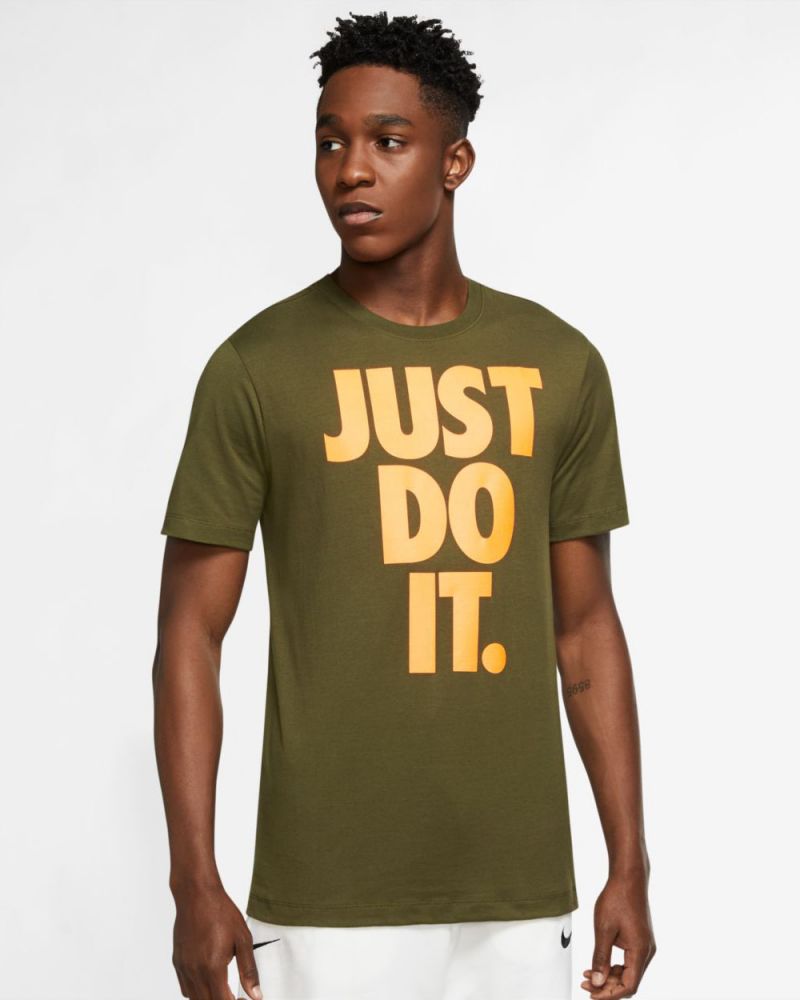 T-shirt Nike Sportswear Vert pour Homme DC5090-326