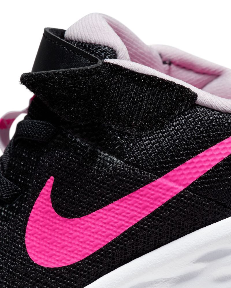 Girls nike cheap revolution trainers