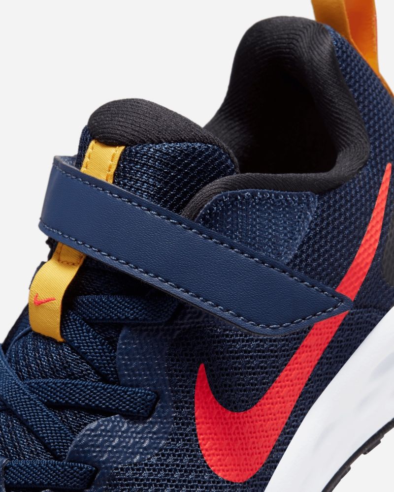 Nike outlet performance revolution