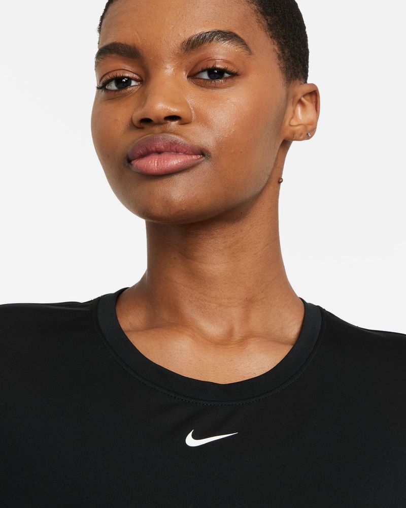 Tee shirt hotsell nike femme noir