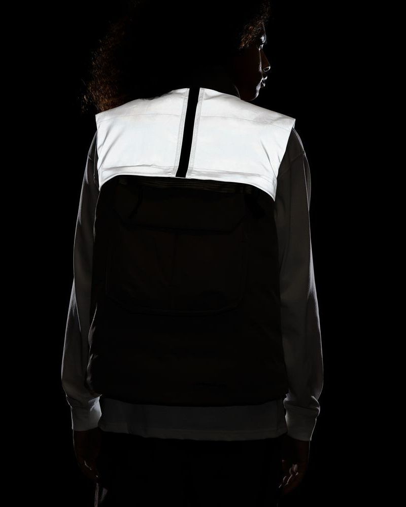 Nike sportswear tech pack 2025 down fill sans manche