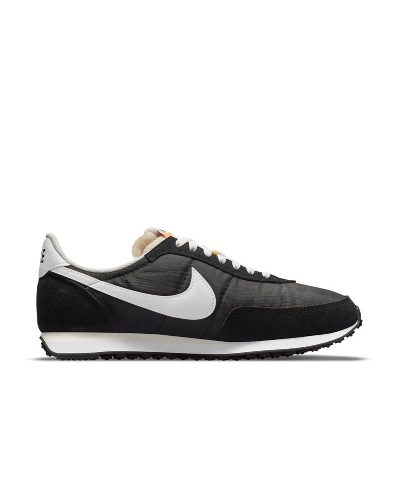 Nike waffle hotsell trainer black