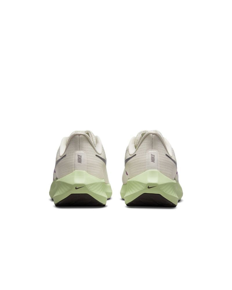 Nike best sale vaporfly 39