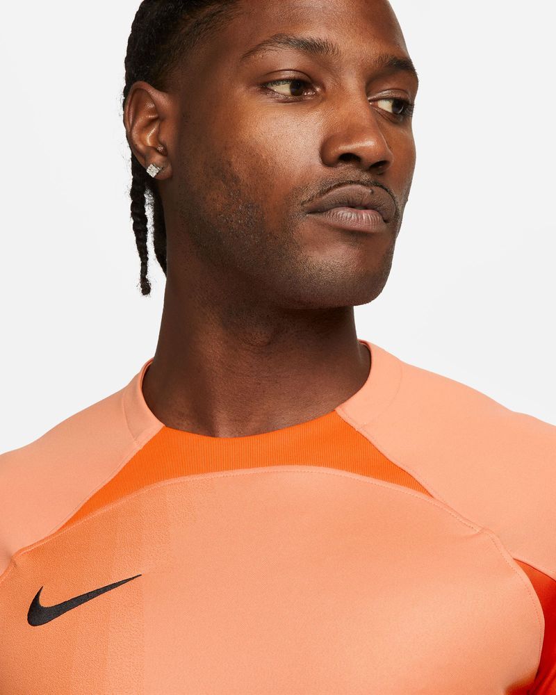 Nike striker store iv orange