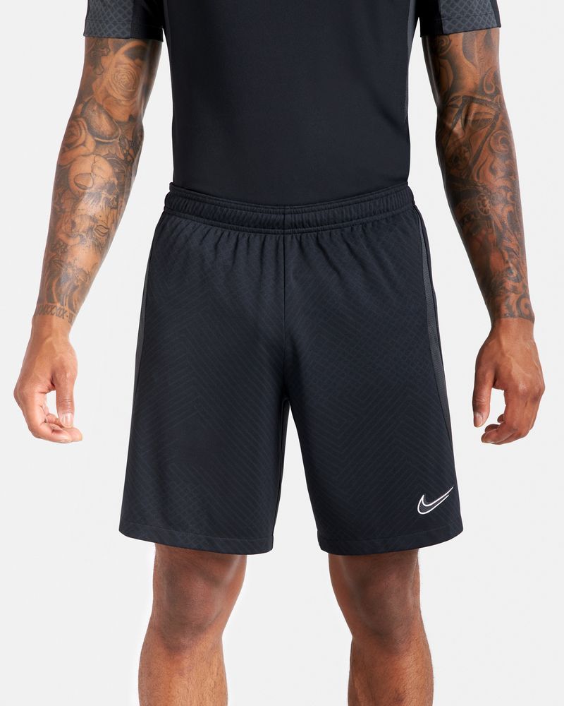 Slim fit shorts nike deals