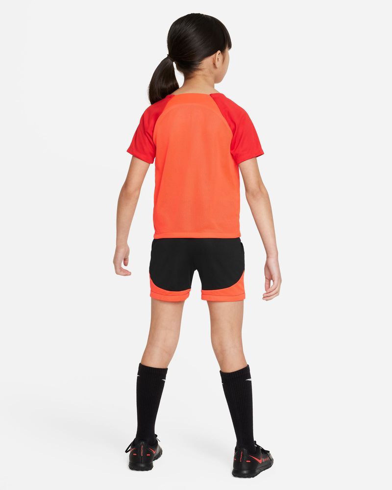 Completo maglia e pantaloncini Nike Academy Pro per Bambino