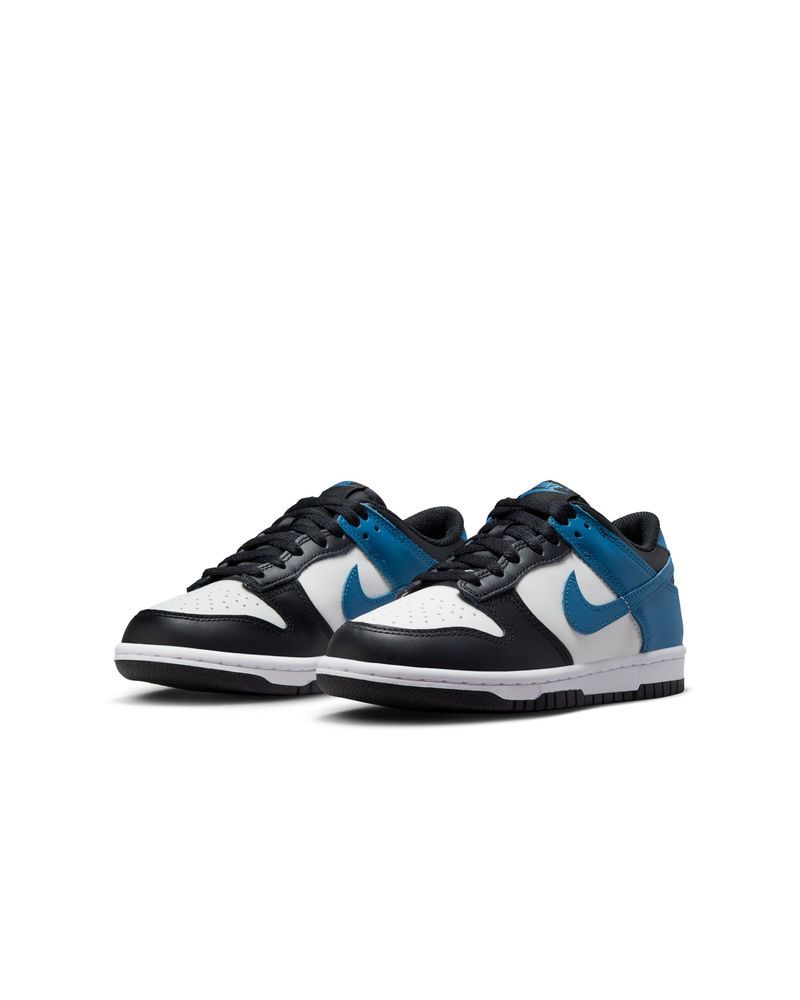Adidas dunk best sale shoes