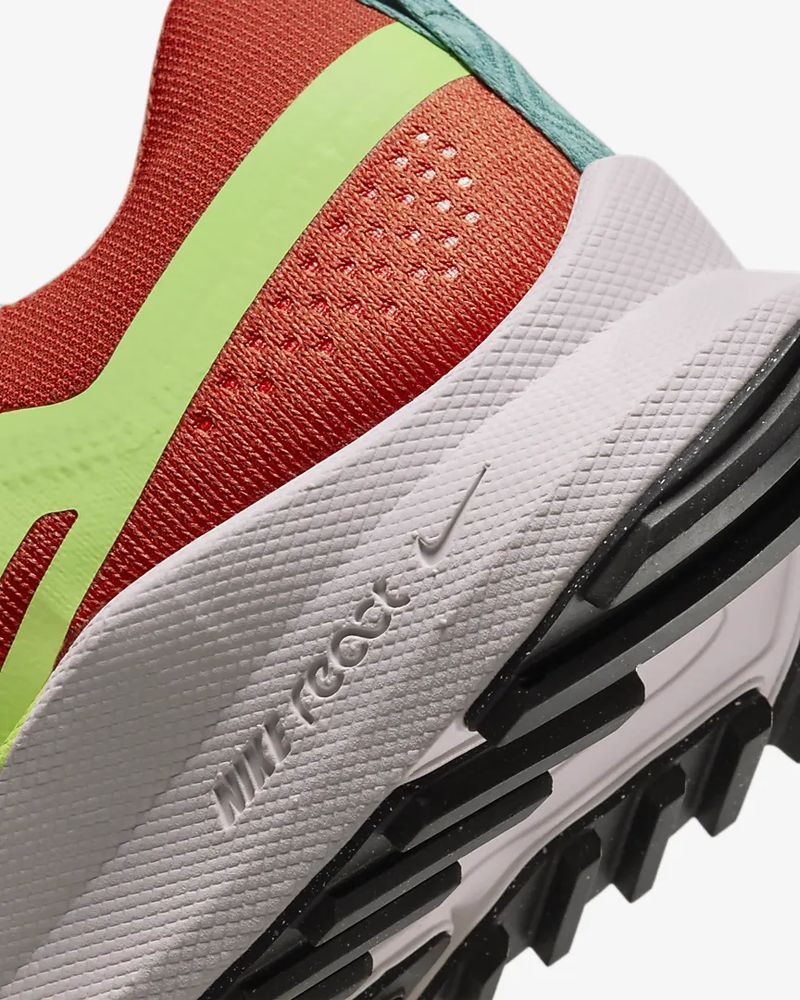 Basket trail online femme nike