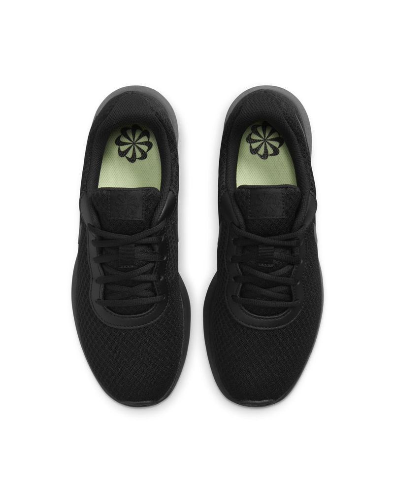 Nike on sale tanjuns womens