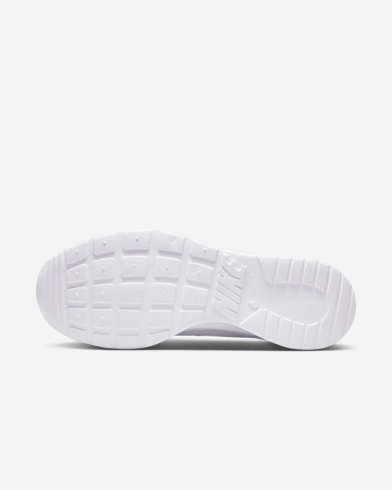 Nike tanjun women's hotsell academy