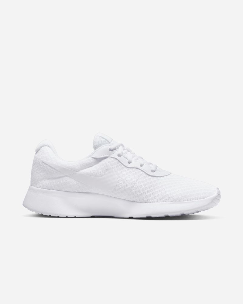 Nike tanjun ladies sales trainers