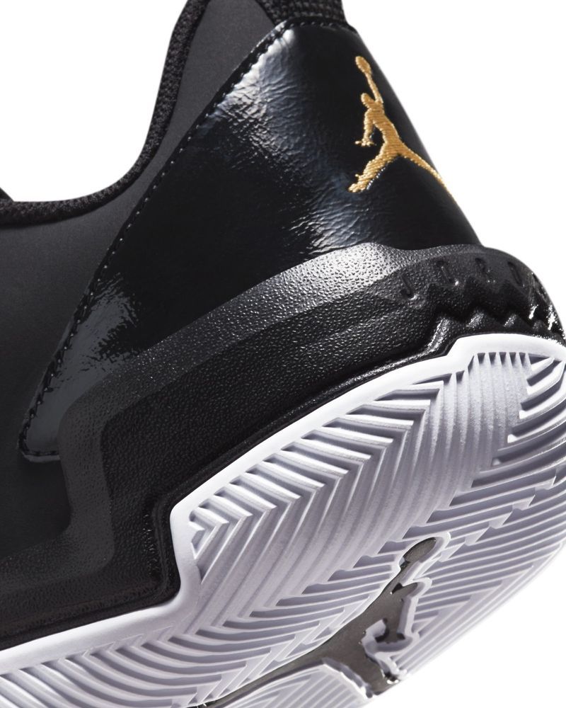 Basket jordan noir homme sales
