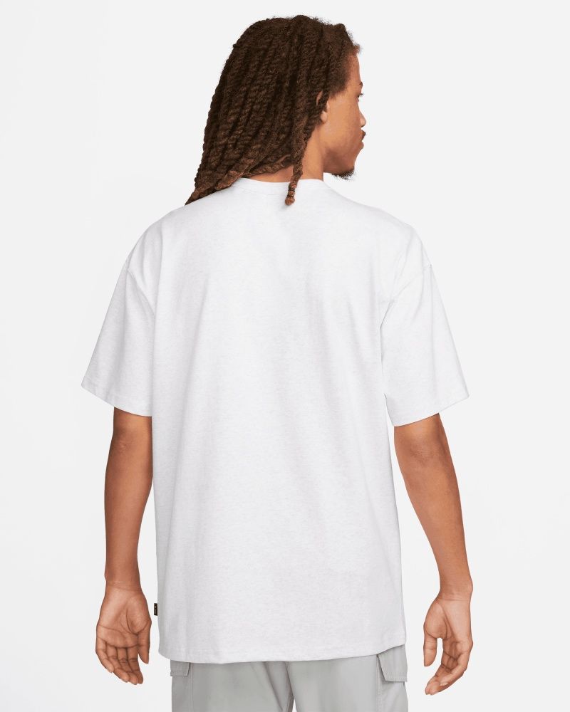 T-Shirt Nike Sportswear Premium Essentials para homem em  cinzento-acinzentado