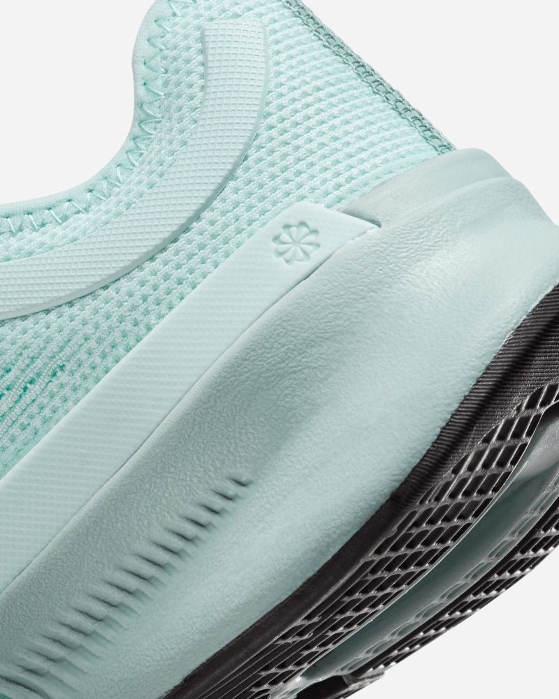 Turquoise online nike shoes