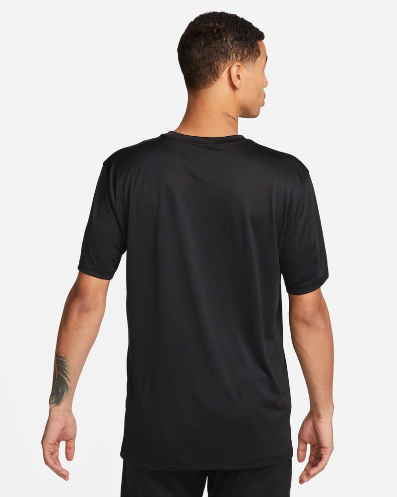 tshirt nike dri fit graphic training noir homme dr7549 010