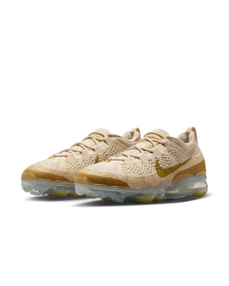 Flyknit gold sales
