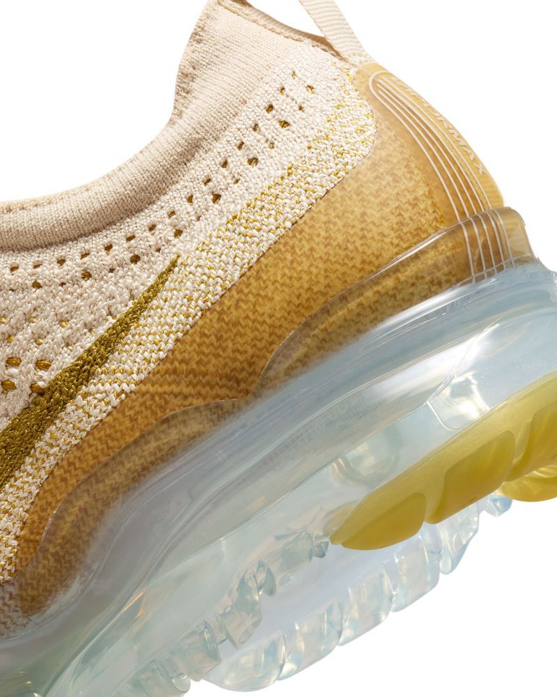Air outlet vapormax gold