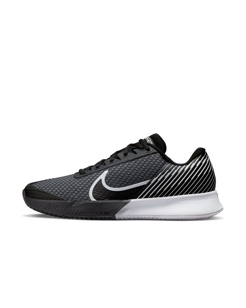 Full black tennis shoes 2025