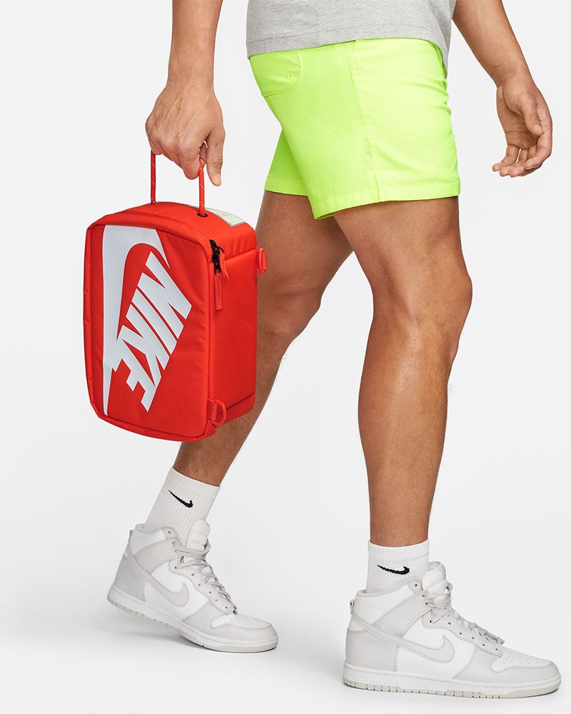 Boite a best sale chaussure nike