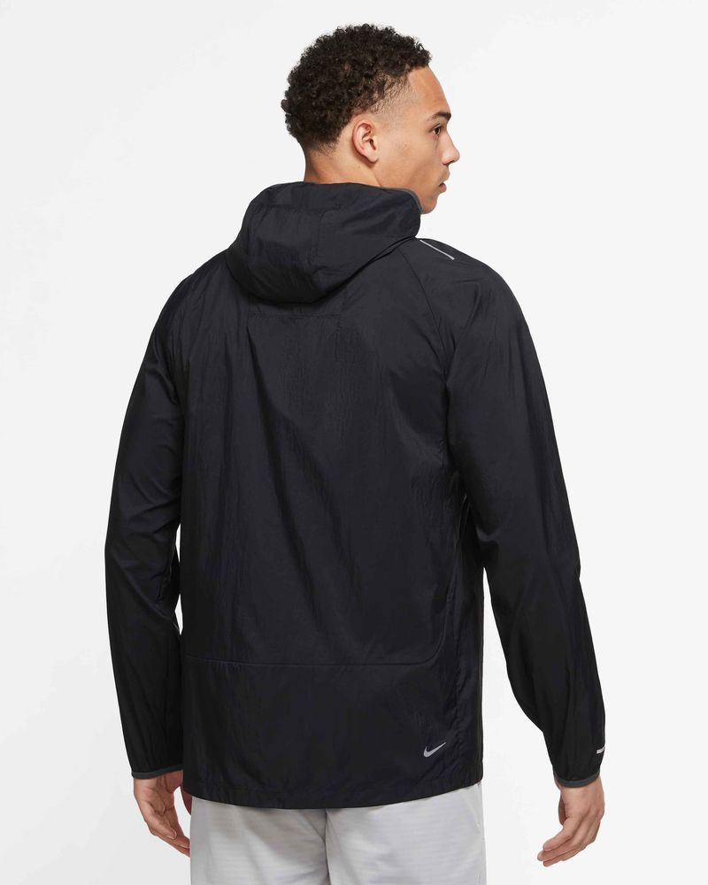 Nike essential men's hooded running jacket 2025