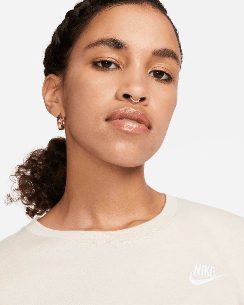 T shirt nike femme beige deals