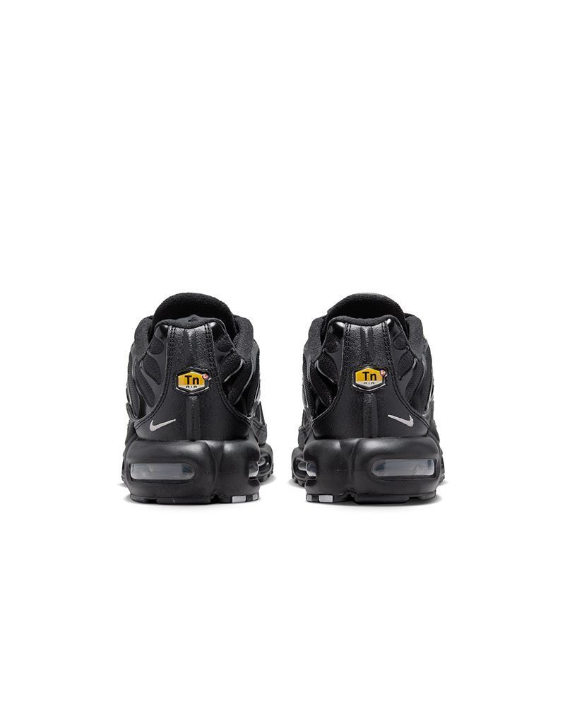 Nike air shox homme 2025