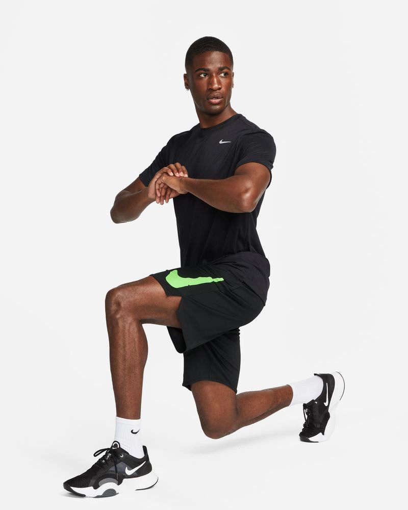 Short Nike Dri Fit Totality Studio 72 9
