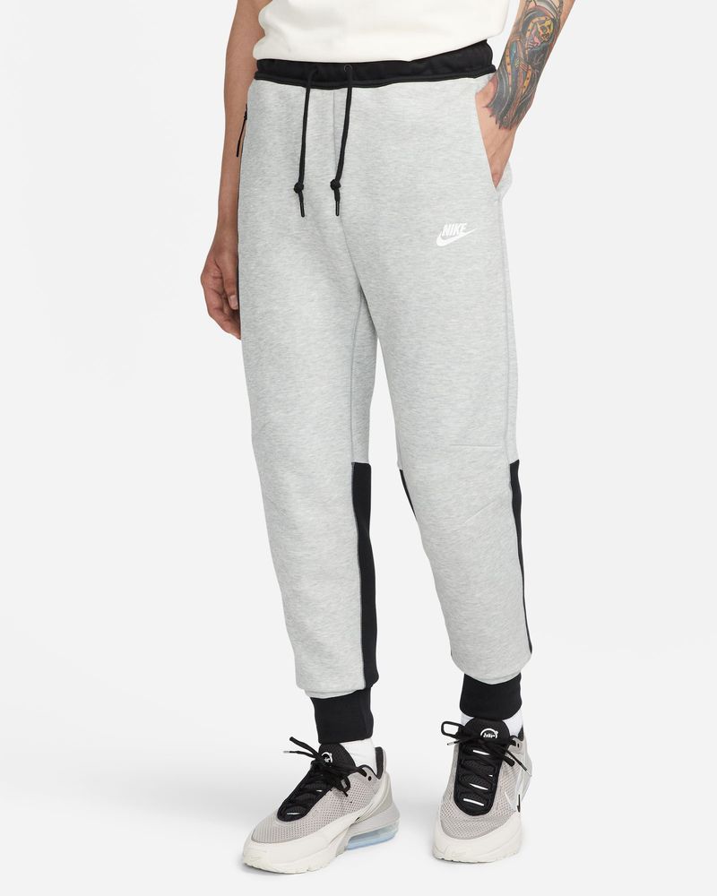 Men's Nike Tech Fleece Slim Fit Grey & Black Jogging Socks