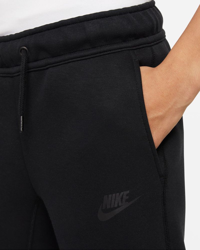 Nike tech noir top