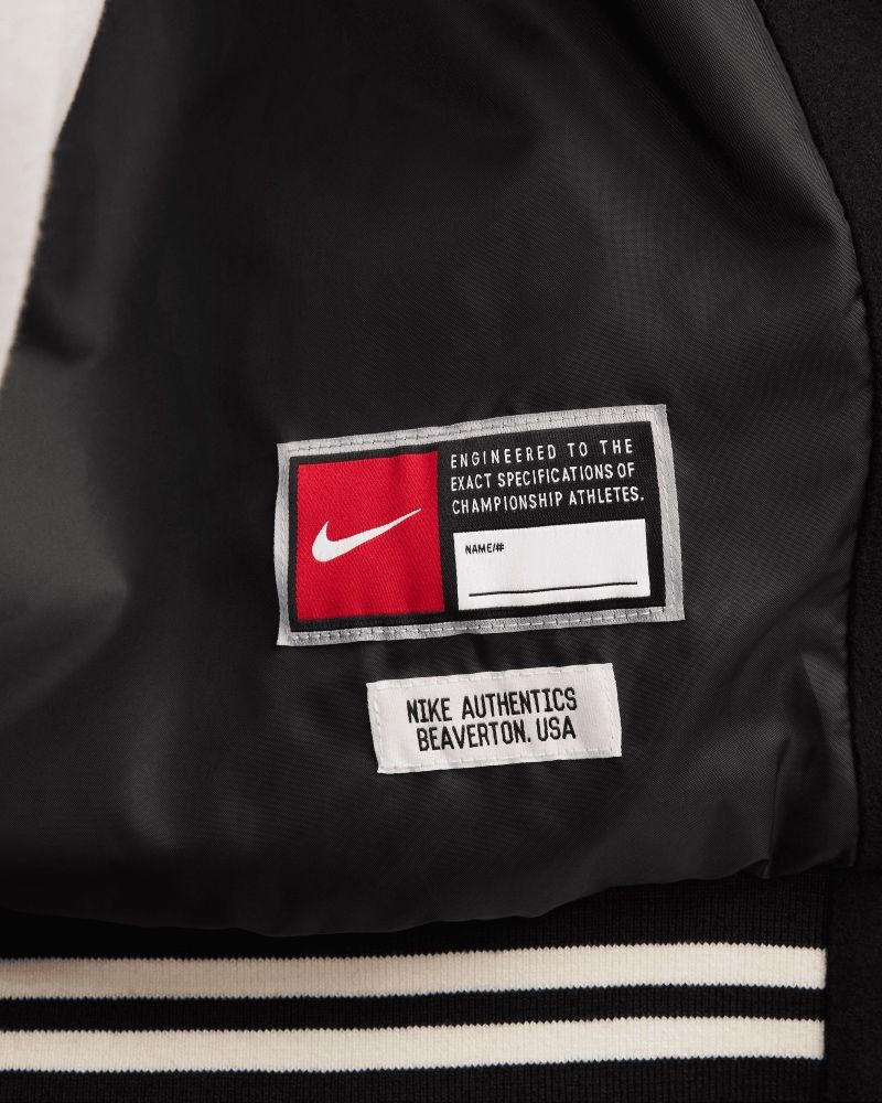 Nike hot sale authentics catalog