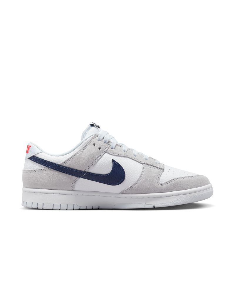 Nike grise et blanche 2025