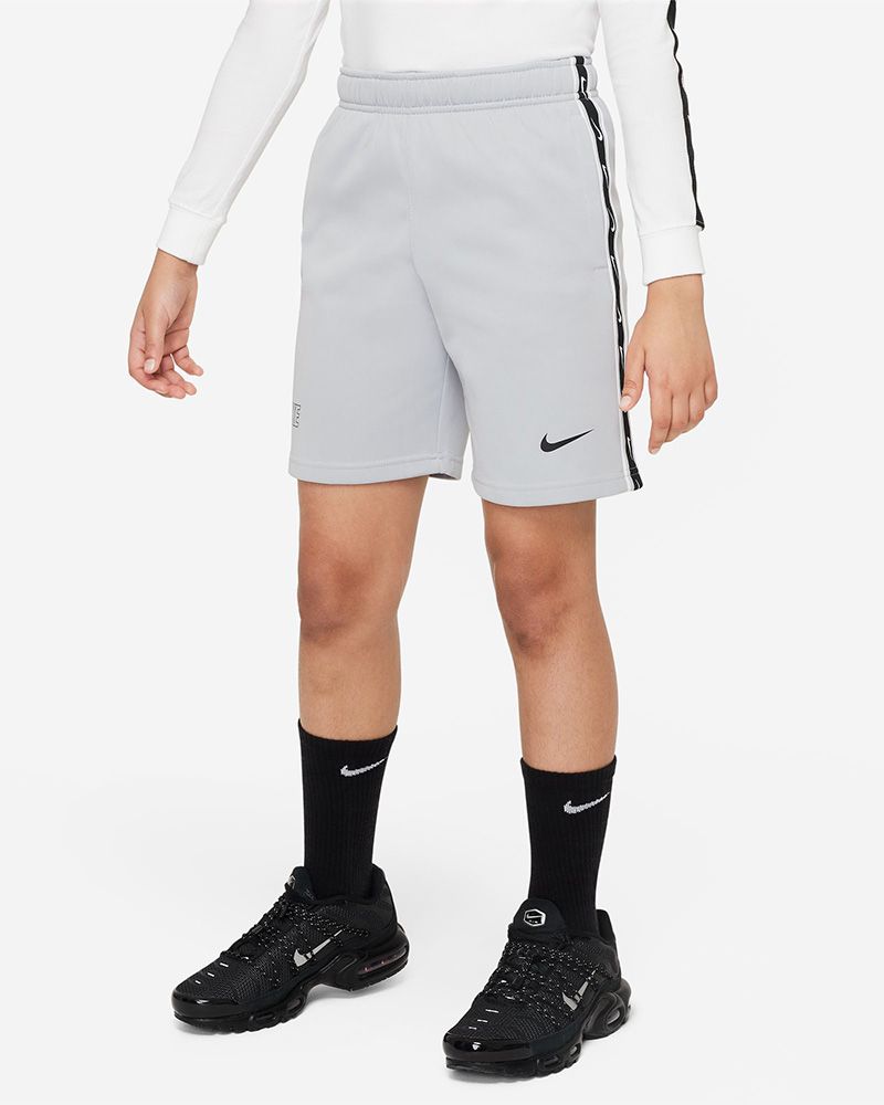 Short hotsell enfant nike