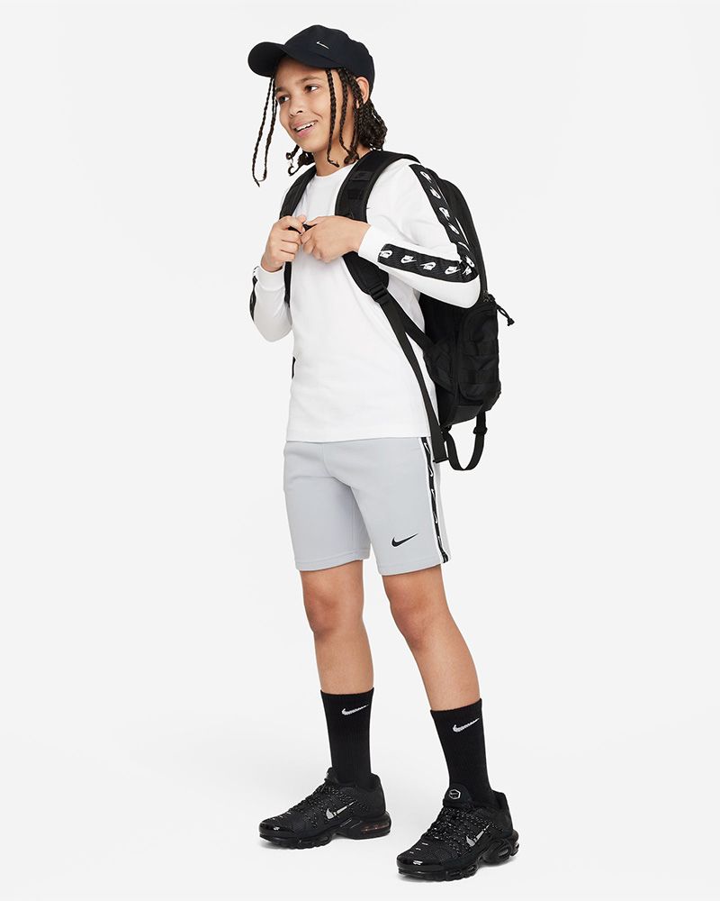Sportswear outfit sales