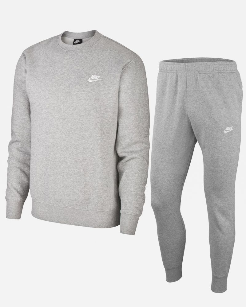 Pack Nike Sportswear pour Homme. Sweat-shirt + Bas de jogging + Tee-shirt +  Chaussettes