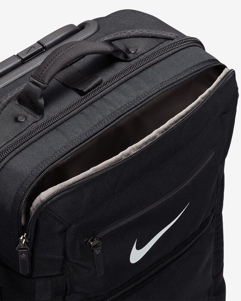 Sac de sport Nike Capacité 30 litres d'occasion : Equipements