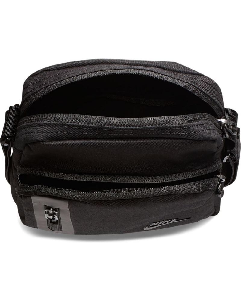 Sacoche deals nike tech