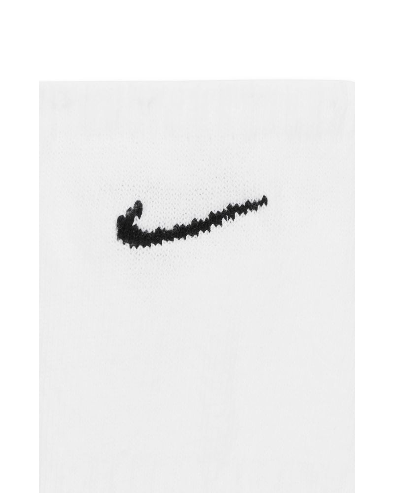 Kawai nike sales noir et blanc