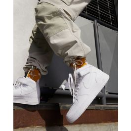 Air force 1 on sale mid white outfit